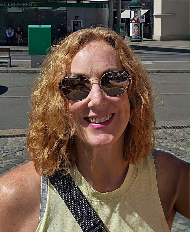 81274 1215759600000 Davis L