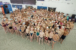 Lakeside Swim Team pep rally team photo 2022