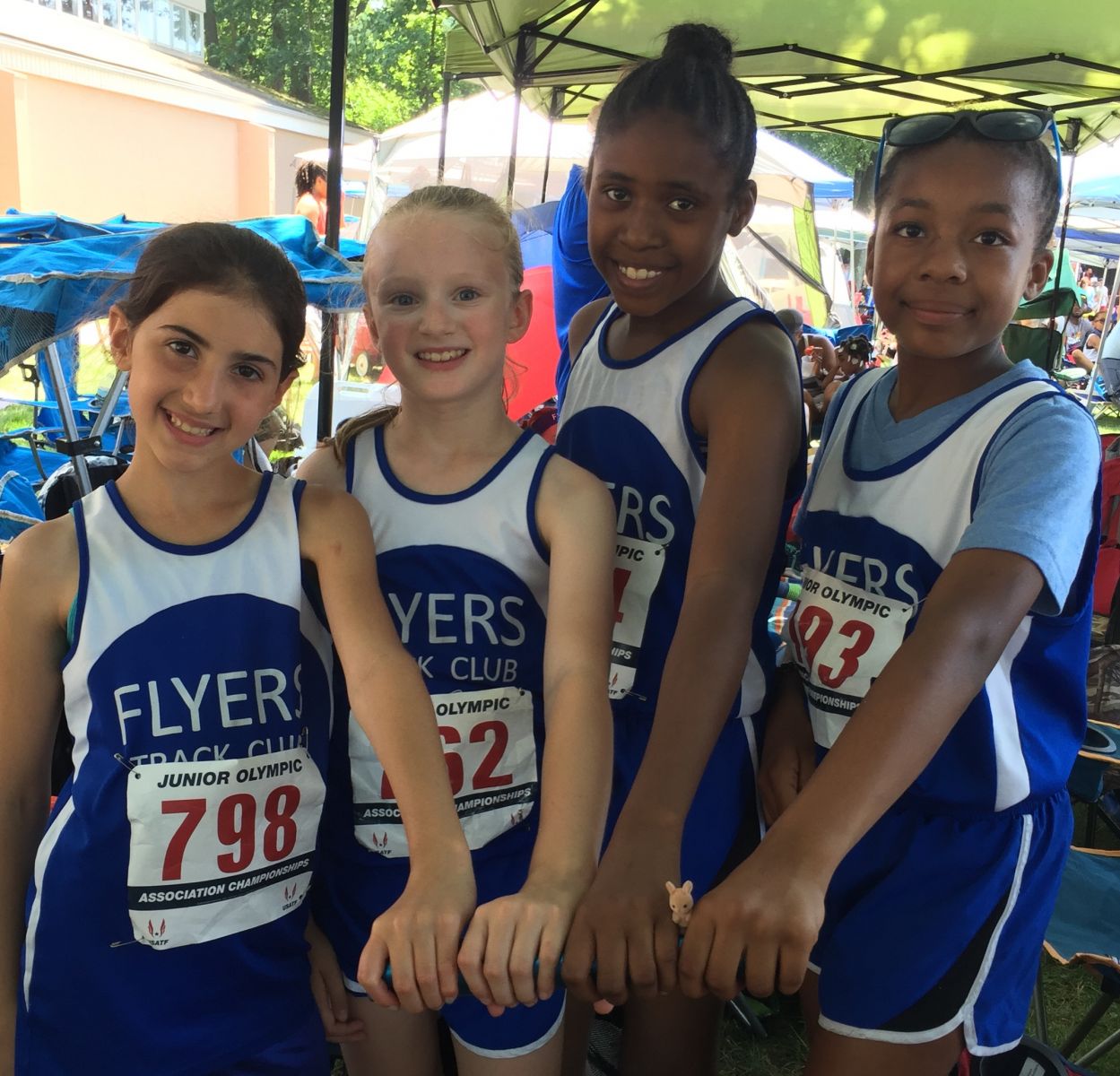 Girls 9-10 4x100m Relay Team ý Dalila Scouloukas, Madeline Bonn, Cailyn Cajuste, and Alexis Ray