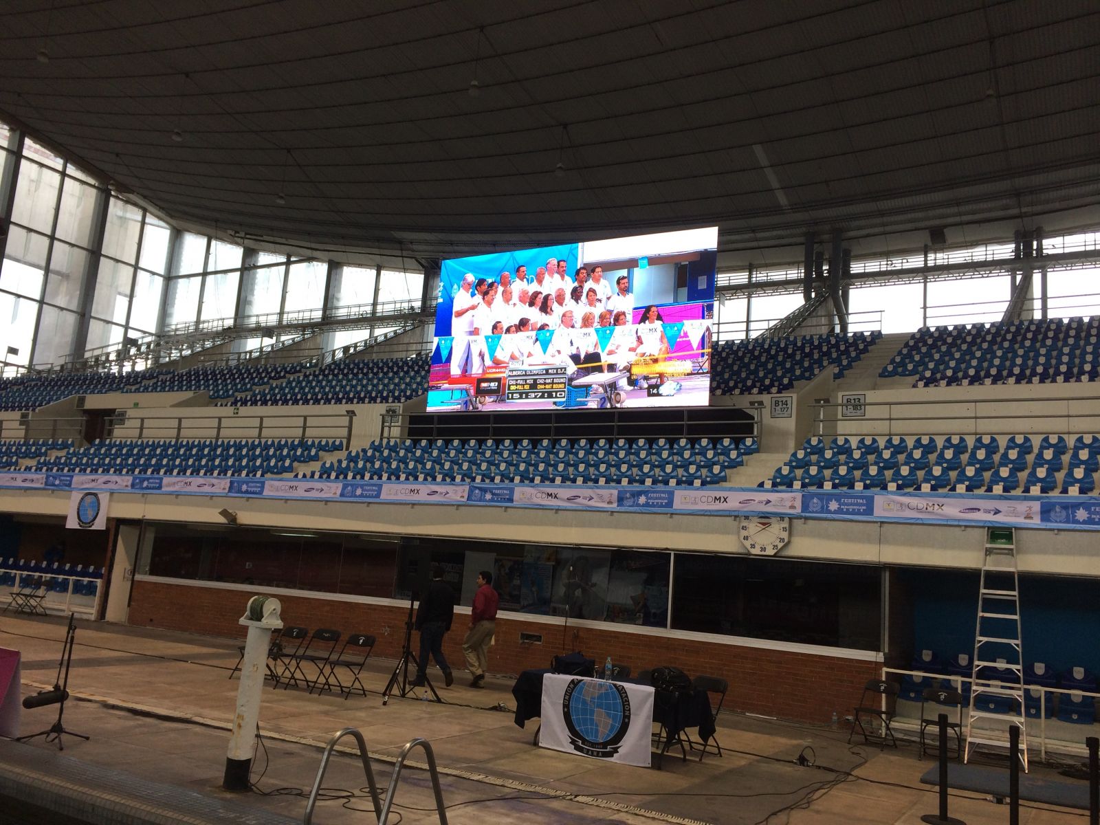 Displaying photo 2.JPG